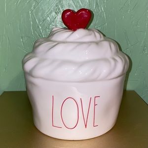 Rae Dunn Love Cupcake Figurine